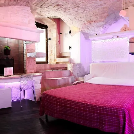 L'angolo Di Gaudi, Alcoba Capriccio